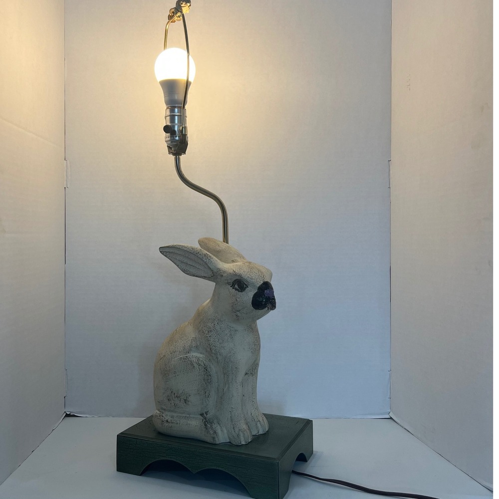 Vintage Style Sitting Rabbit Table Lamp White Distressed Bunny Green Base 28.5"